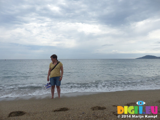 FZ007189 Jenni at Argeles-sur-mer beach